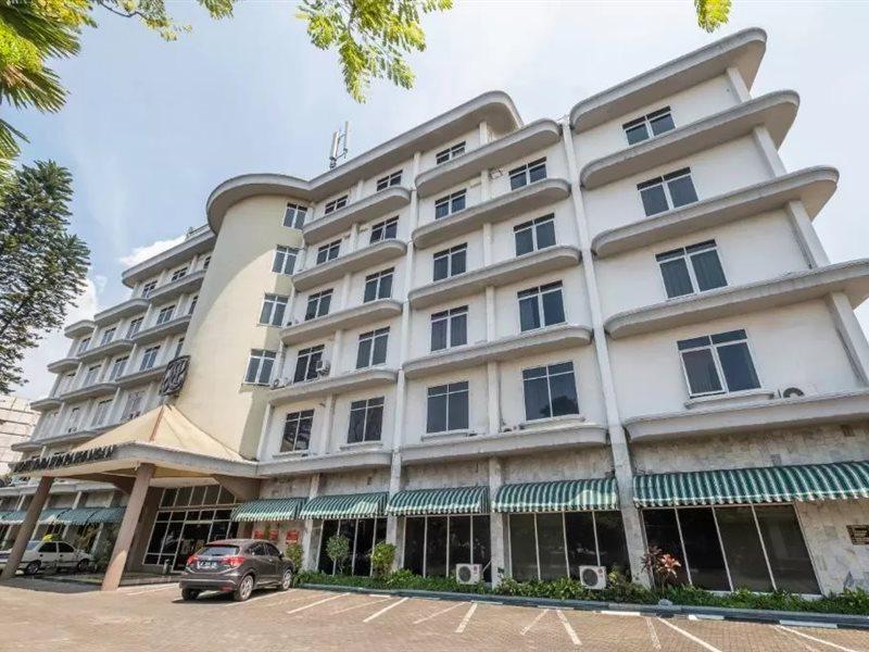 Elenor'S Home At Eyckman Bandung Exterior photo
