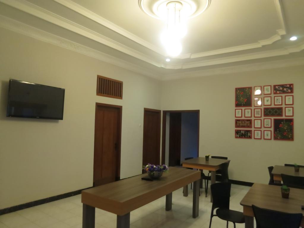 Elenor'S Home At Eyckman Bandung Exterior photo